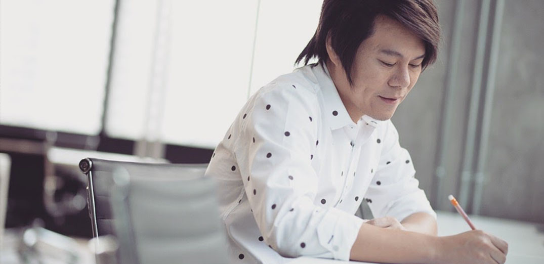 10 เคล็ดลับใช้ Facebook ให้ปาร์ตี้ออกมาปัง !