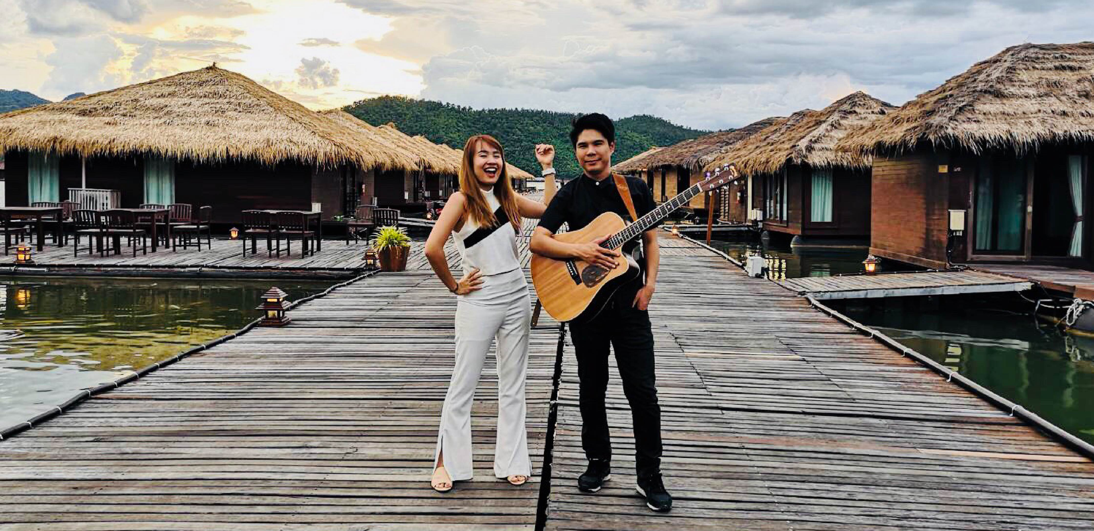 YogiBand วงดนตรีงานเลี้ยงกับบริษัท เมืองไทย แคปปิตอล จำกัด (มหาชน)
