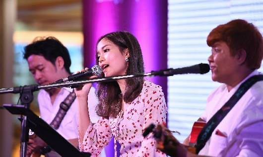 meaw band วงดนตรีงานอีเว้นท์งาน Smart StartUp 2018 #Day2