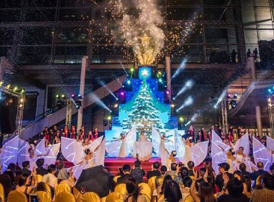 CHRISTMAS TREE - Siam orchestra show