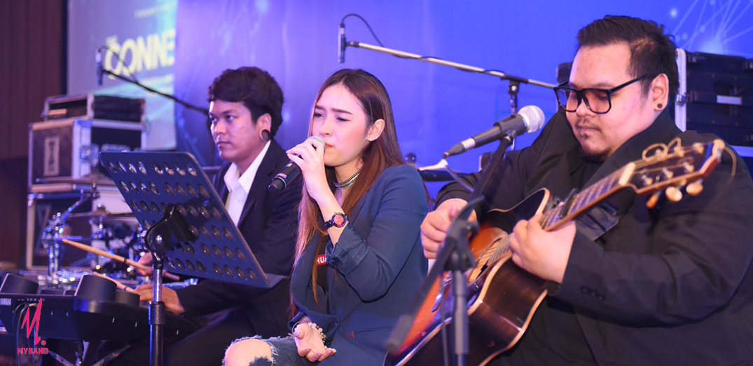 ฟัง Acoustic trio กับ เอิร์ท i can see วงดนตรีงานอีเว้นท์