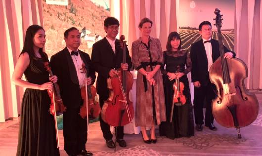 วงดนตรีงานเลี้ยง Quintet ร่วมสร้างบรรยากาศในงานเลี้ยง ณ Park Hyatt Bangkok