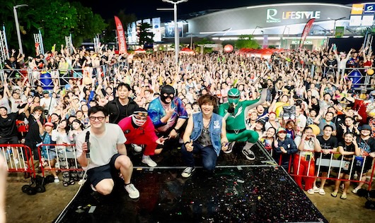 รีวิวงานสงกรานต์ Yentex ลาดกระบัง 2025 บรรยากาศสุดมันส์ คนแน่น สนุกไม่ยั้ง!